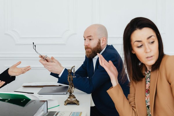 Annuaire inversé : un outil indispensable pour la sécurité et la recherche d'informations